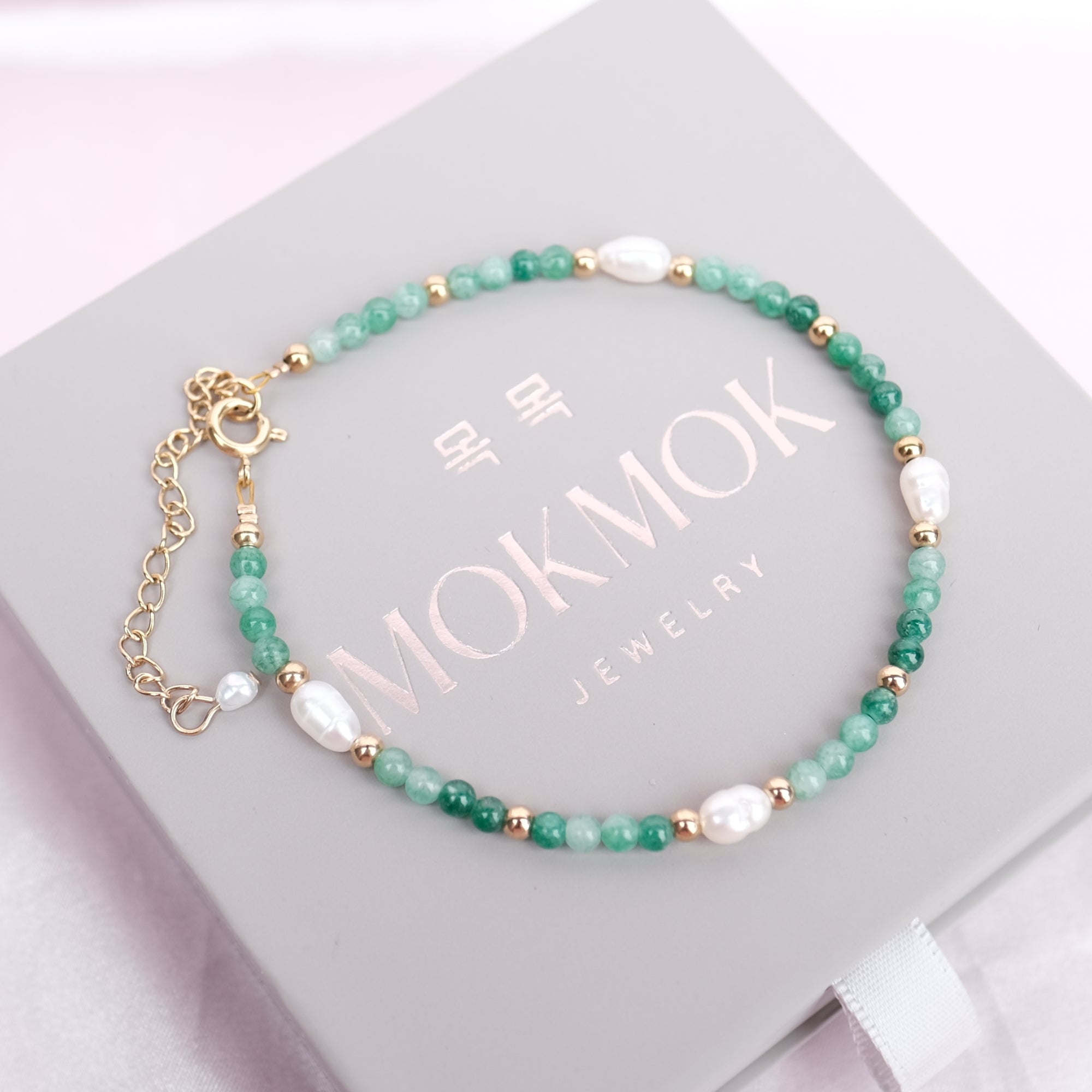 MOKMOK JEWELRY Green Chalcedony and Real Freshwater Pearl Bracelet