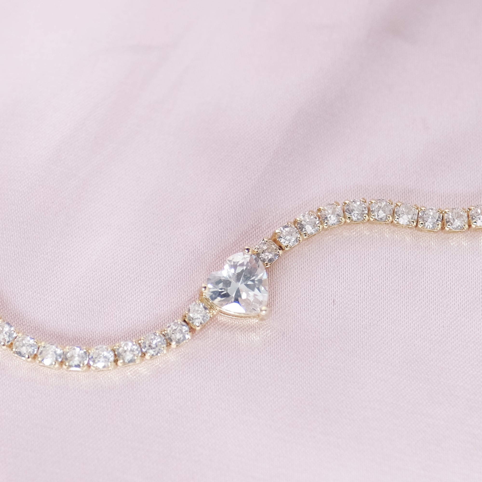 MOKMOK JEWELRY Sparkling Heart Diamond Tennis Necklace 5A grade - gold and silver available