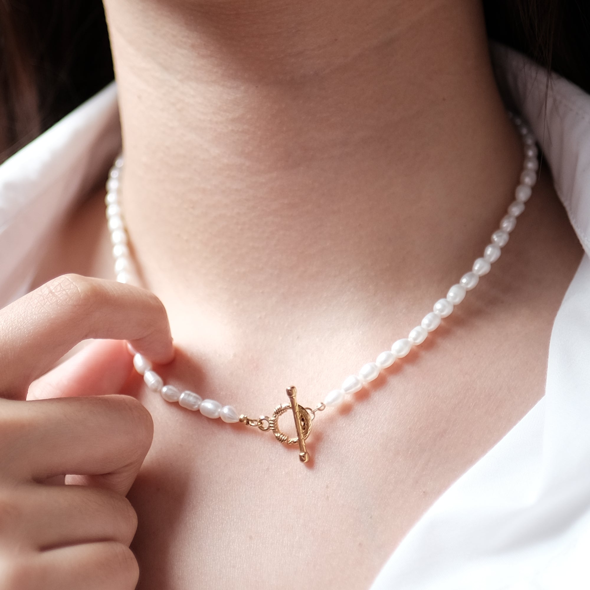 MOKMOK JEWELRY Real Organic Freshwater Full Pearl Toggle Clasp Necklace