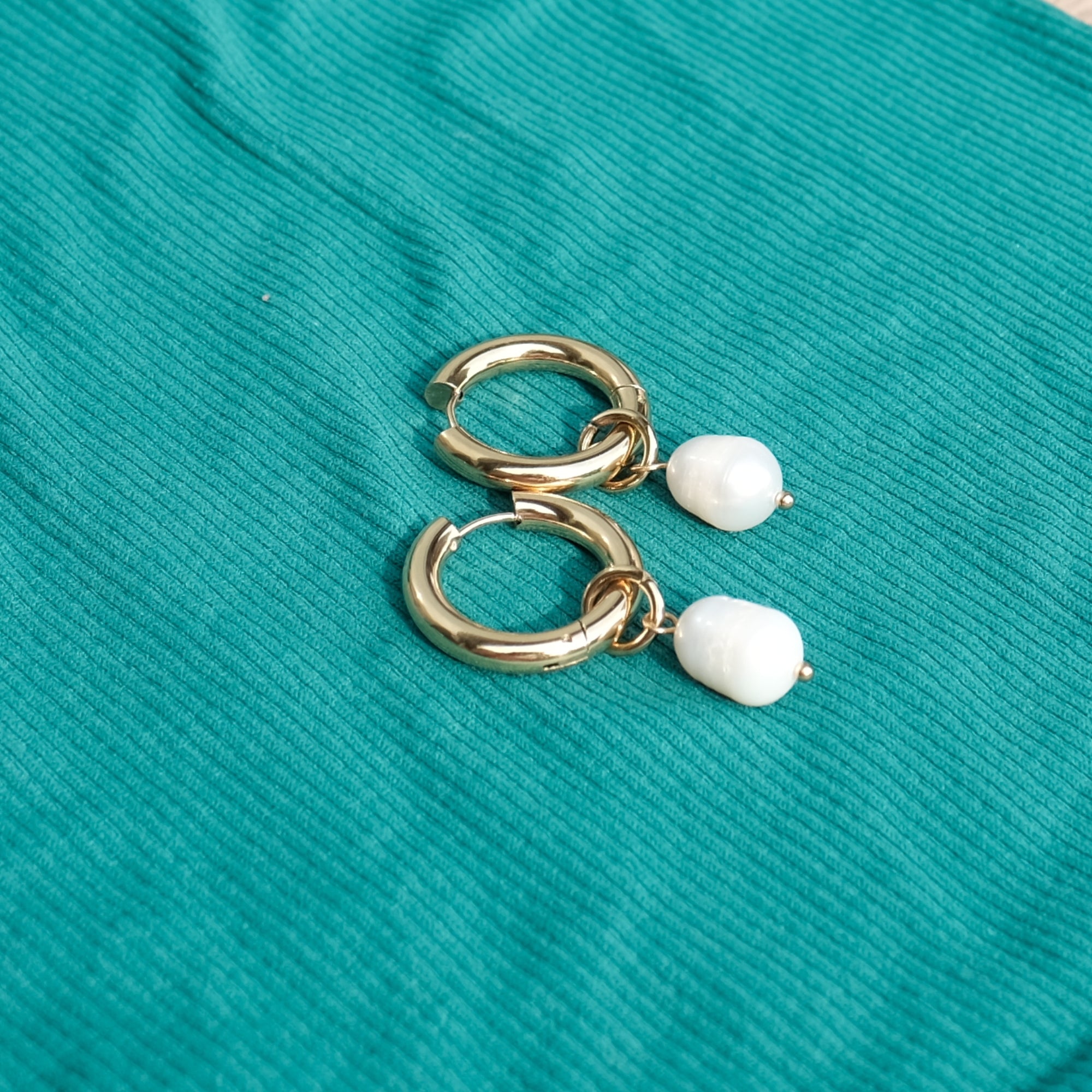 Baroque Pearl Gold Hoop Earrings