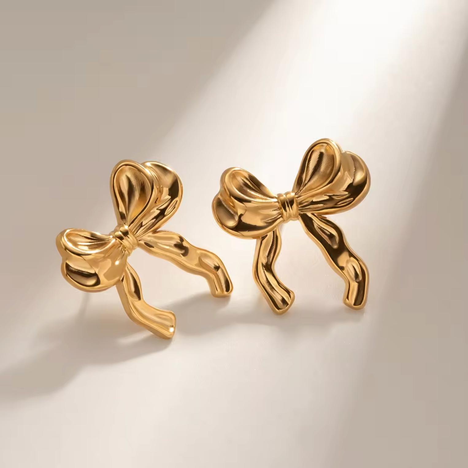 18k Gold Tiffany Ribbon Bow Earrings