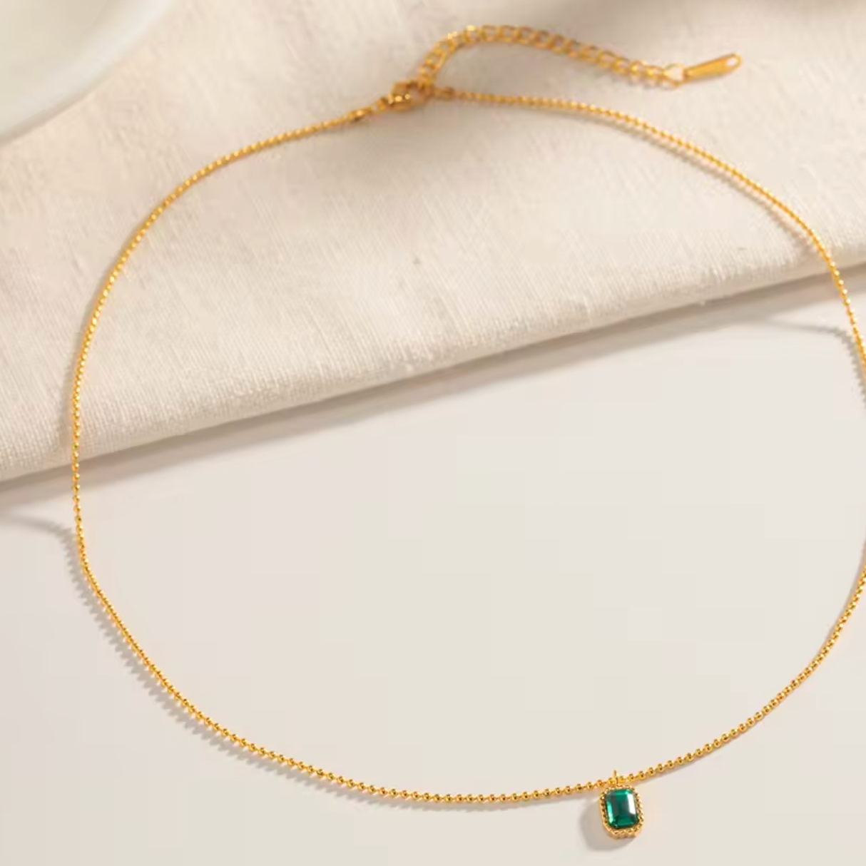 Emerald Chain Necklace