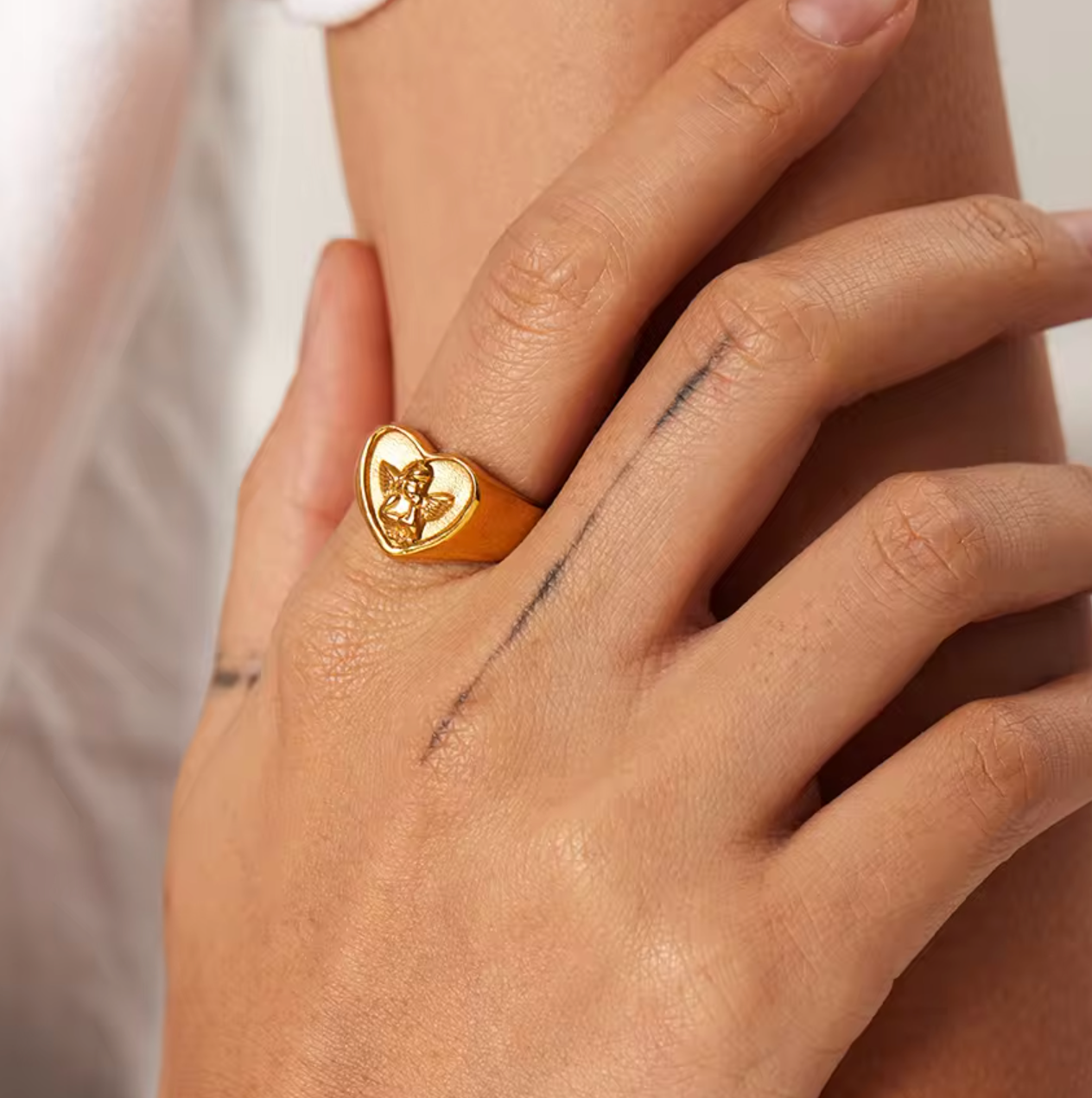 Angel Necklace + Free Ring