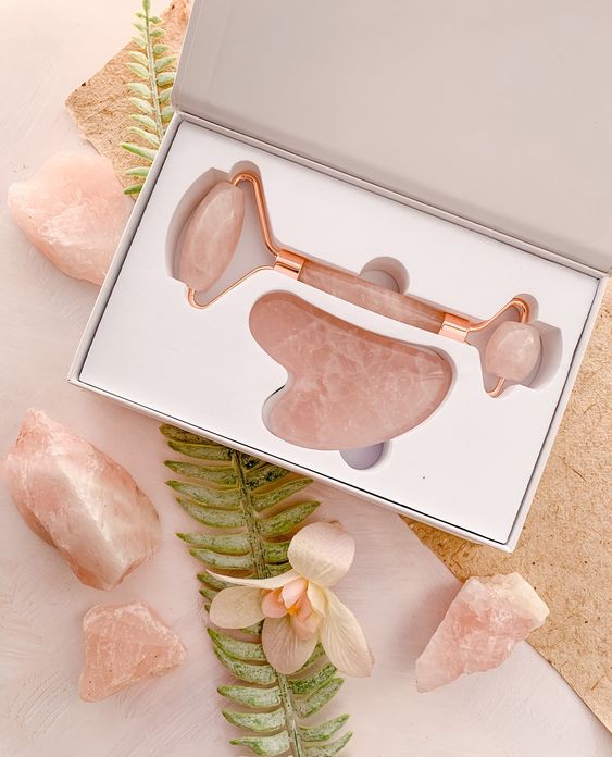 Rose Quartz Guasha Face Roller Massager Set