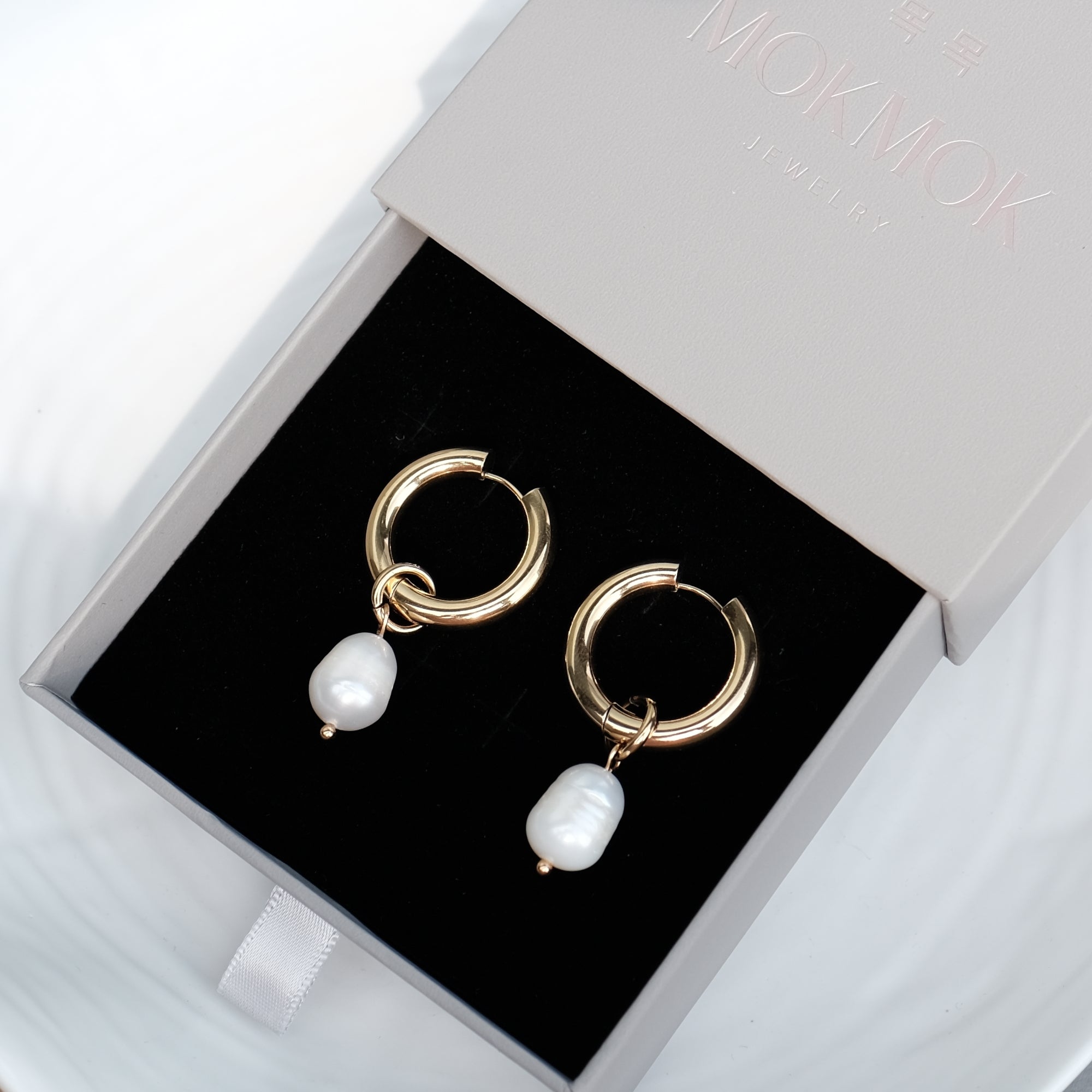 Baroque Pearl Gold Hoop Earrings
