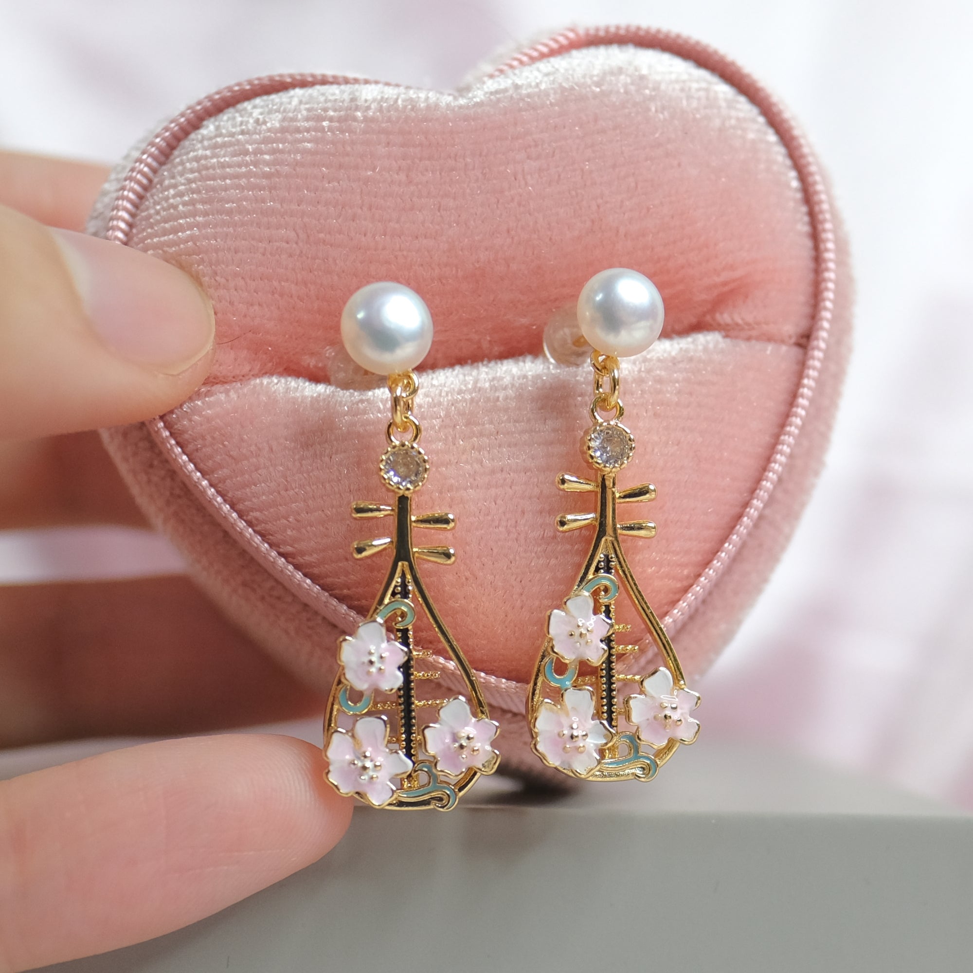 MOKMOK JEWELRY Limited Edition Real Freshwater Pearl Earrings -Mother of Pearl Abalone Shell 100% 925 Sterling Silver Earrings