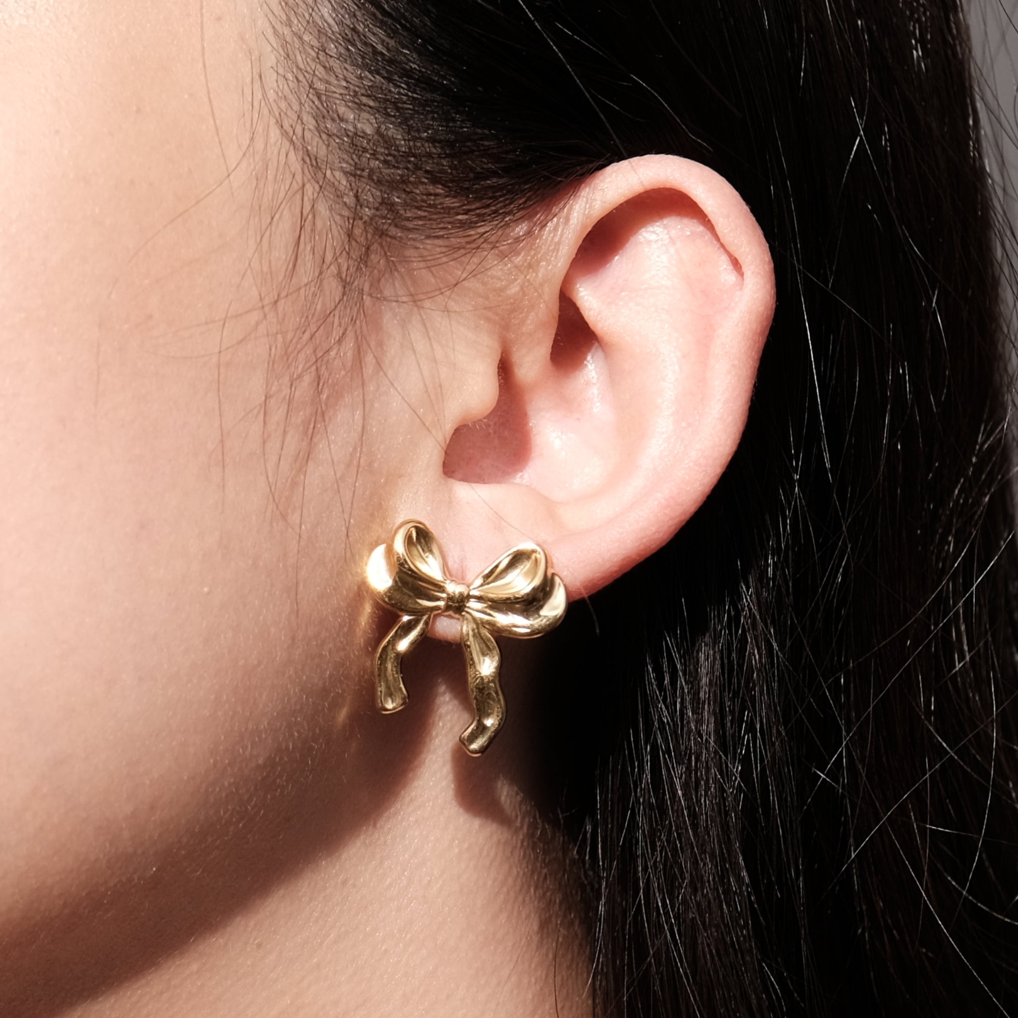 18k Gold Tiffany Ribbon Bow Earrings