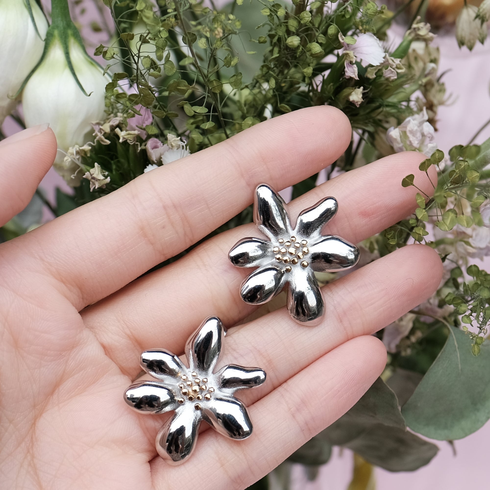 Silver Hardware Flowers Stud Earrings - 925 sterling silver covered on stainless steel