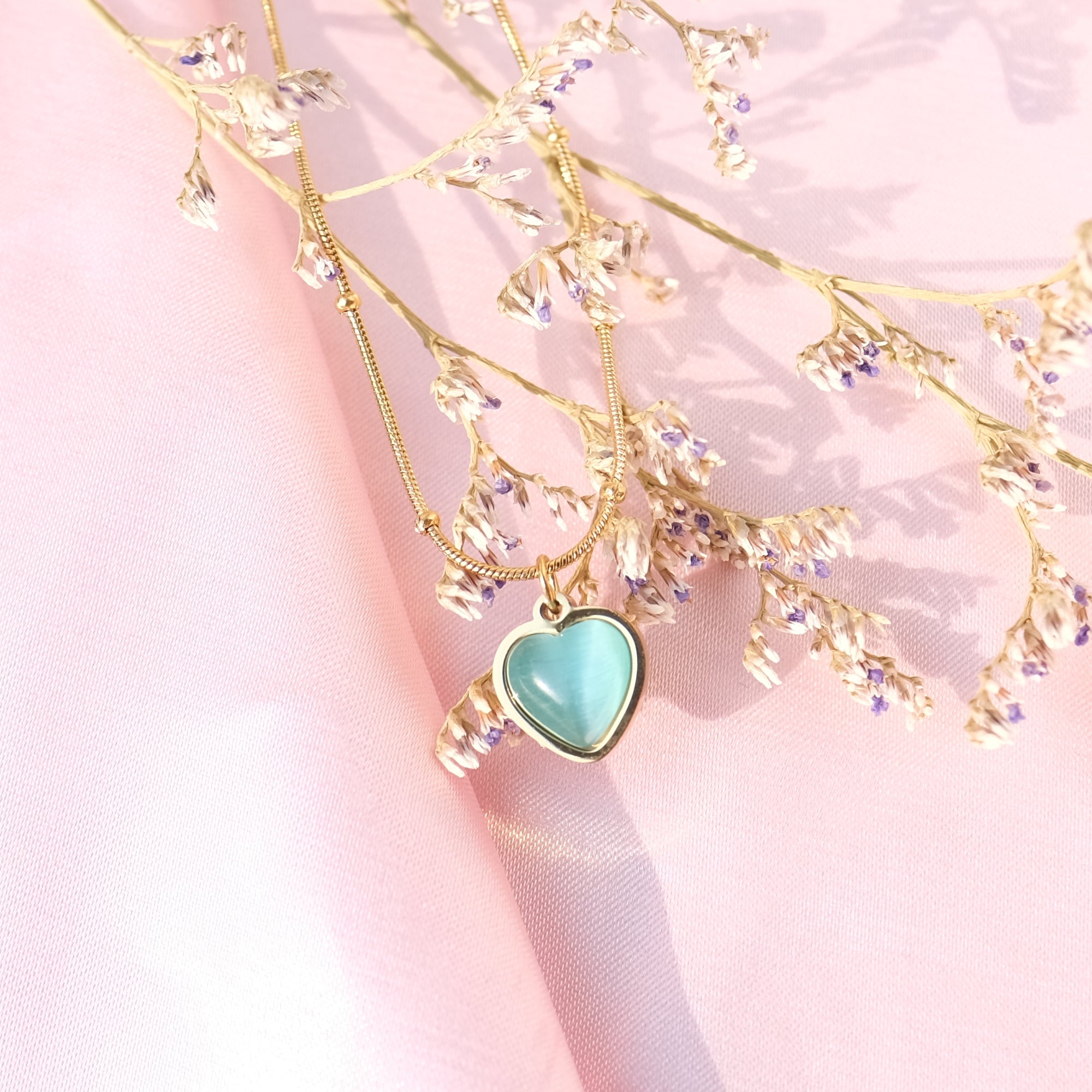 Blue Cat Eye Crystal Heart Necklace - 18k gold-plated stainless steel chain