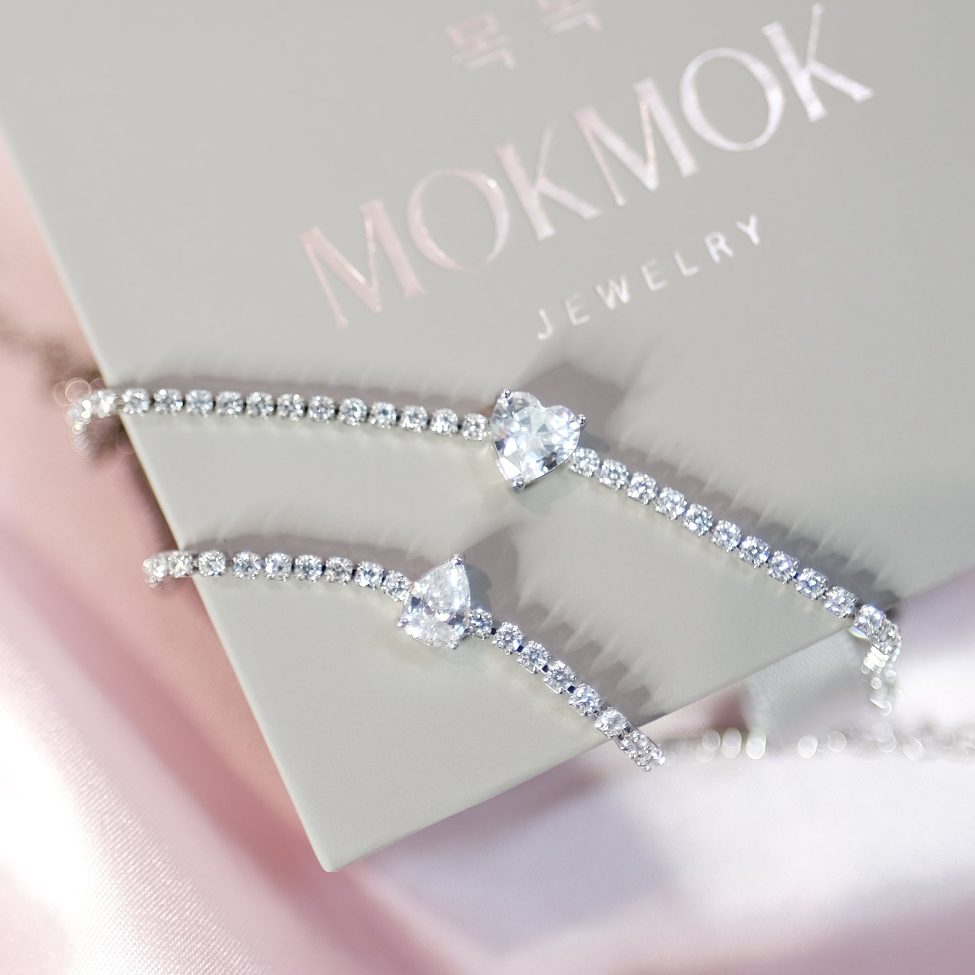 MOKMOK JEWELRY Dainty Center Stone Tennis Bracelet - Free Sized and Adjustable for Women
