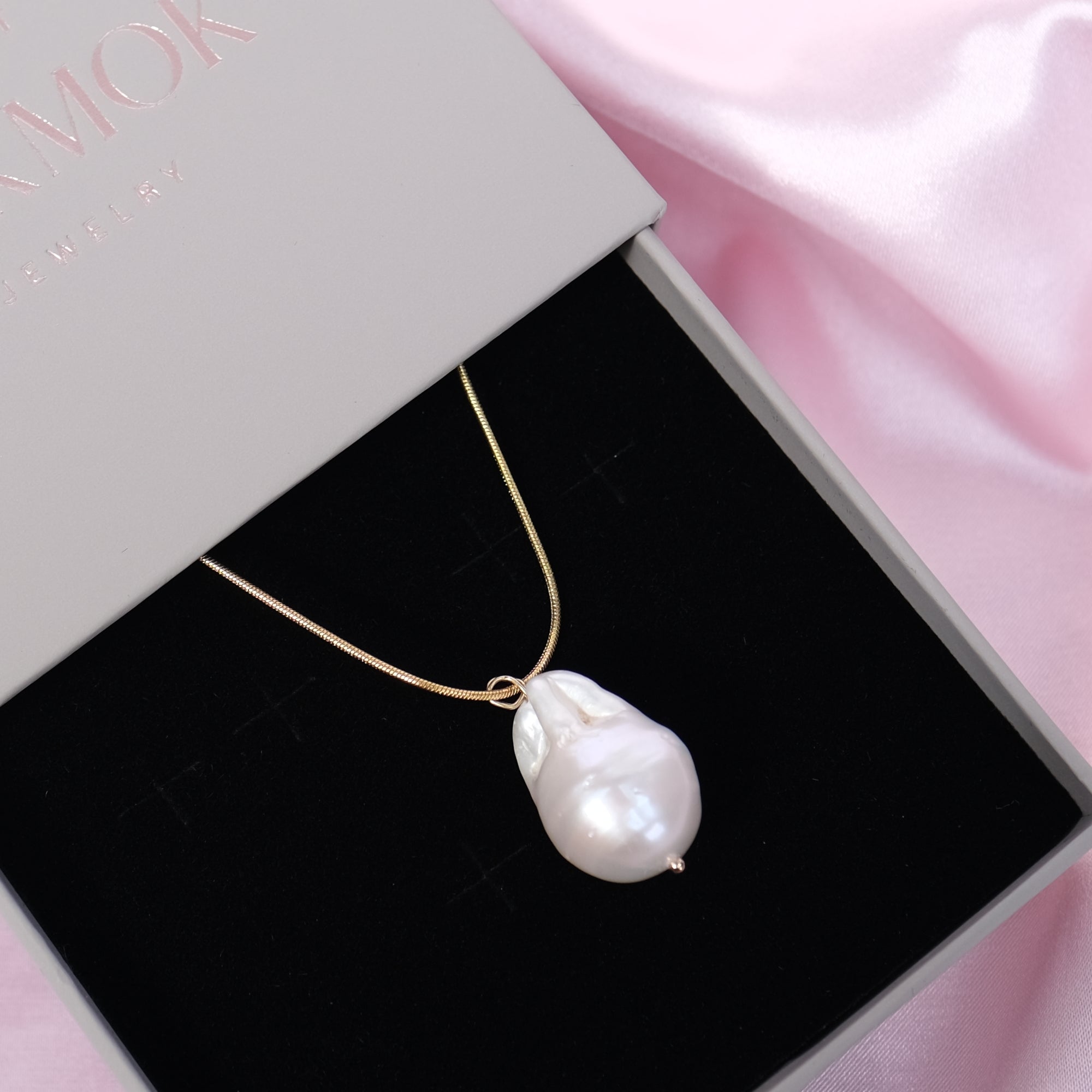 Natural White Baroque High Luster Pearl Necklace